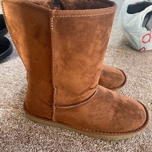 Womens boots  Size 9